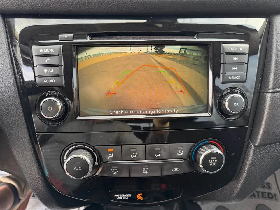 2020 Nissan Rogue - Image 17 of 20