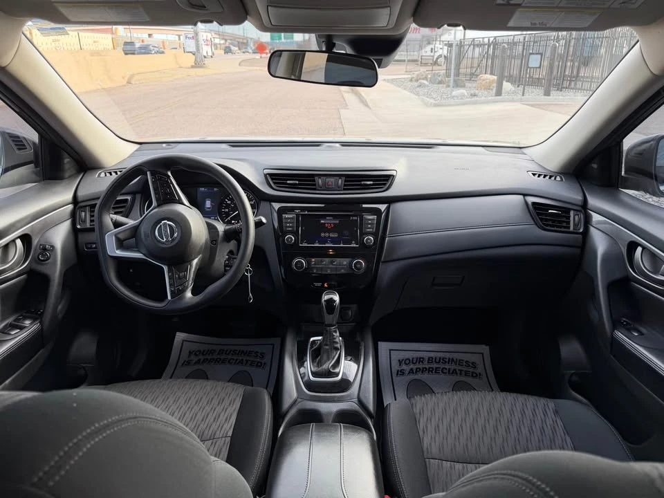 2020 Nissan Rogue - Image 9 of 20