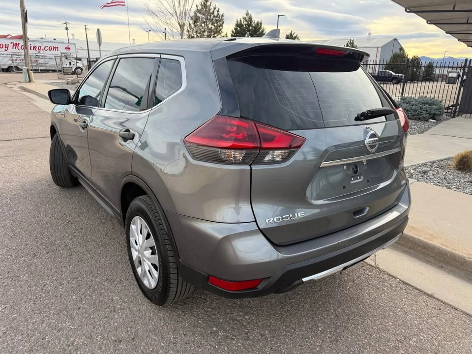 2020 Nissan Rogue - Image 2 of 20