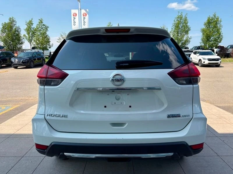 2020 Nissan Rogue - Image 6 of 18