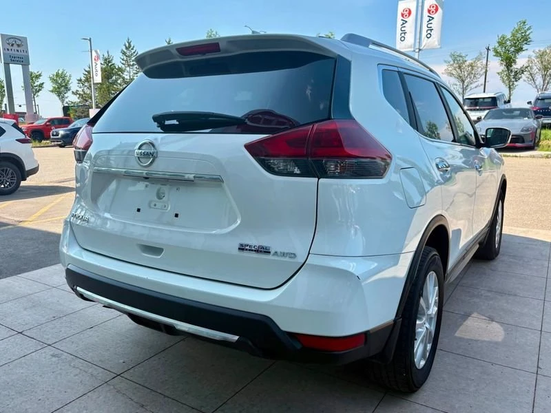 2020 Nissan Rogue - Image 5 of 18