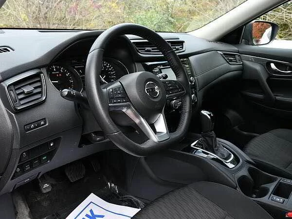 2020 Nissan Rogue - Image 6 of 10