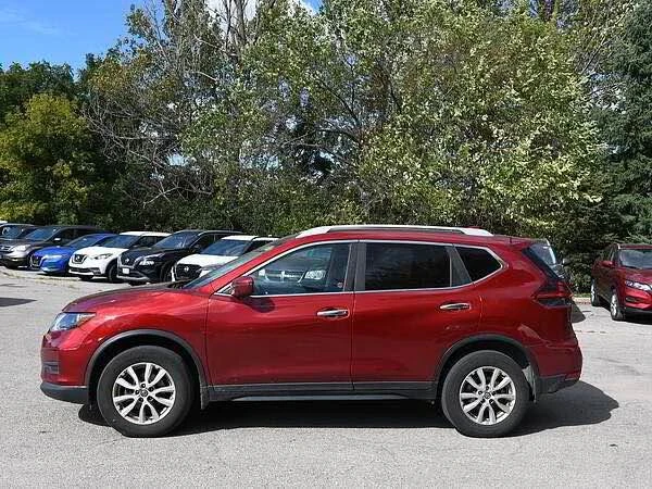 2020 Nissan Rogue - Image 3 of 10