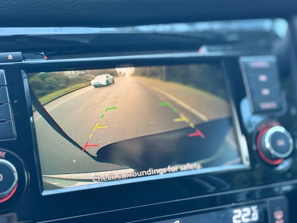 2020 Nissan Rogue - Image 14 of 19