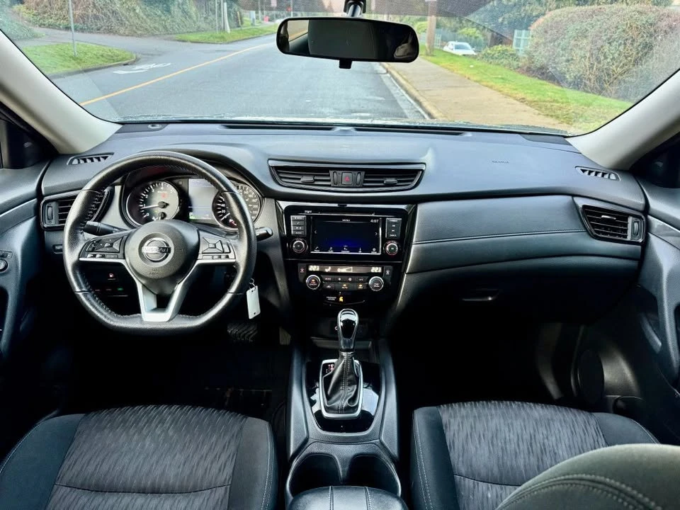 2020 Nissan Rogue - Image 8 of 19