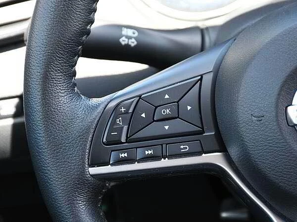 2020 Nissan Rogue - Image 17 of 19
