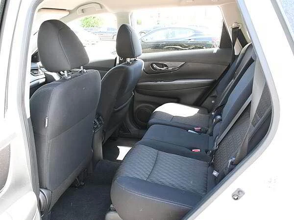 2020 Nissan Rogue - Image 14 of 19