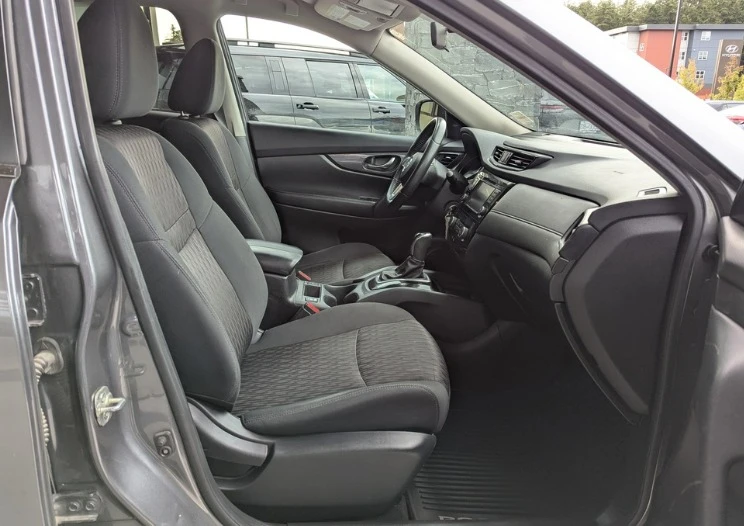 2020 Nissan Rogue - Image 4 of 8