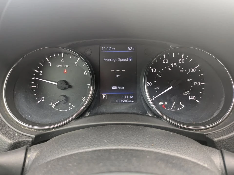 2020 Nissan Rogue - Image 14 of 17