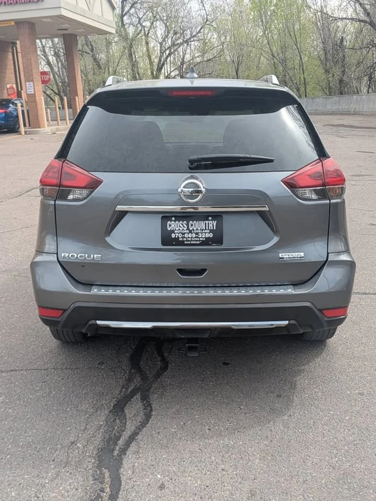 2020 Nissan Rogue - Image 6 of 17