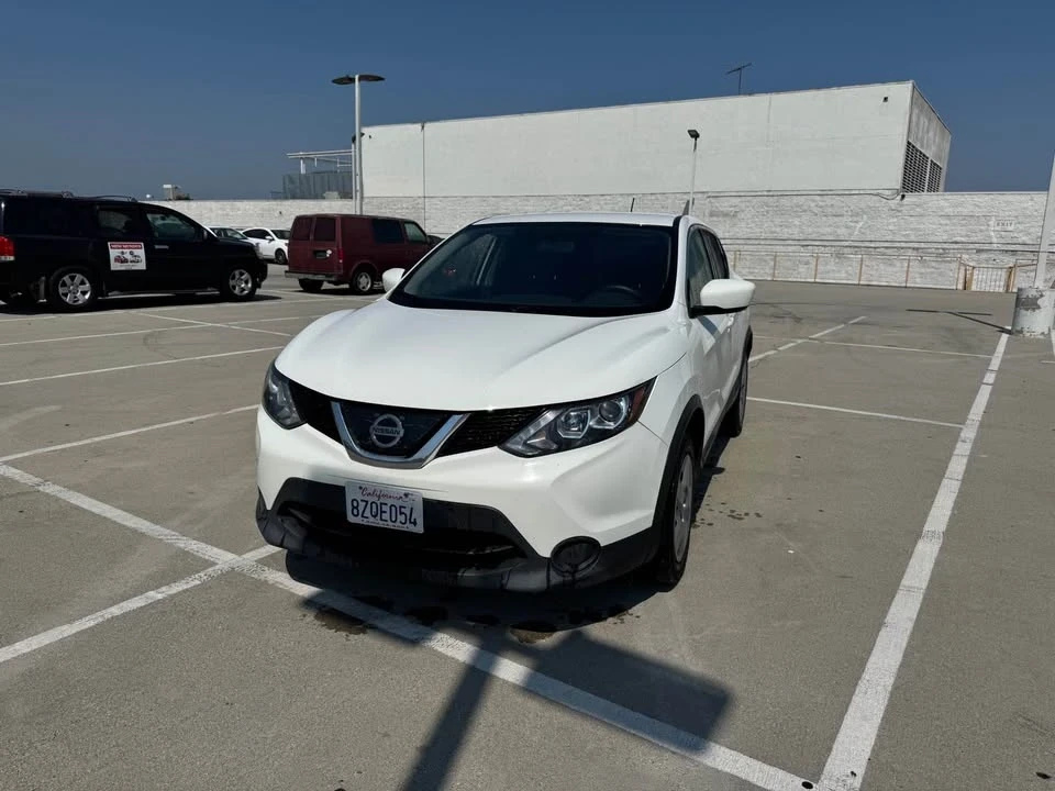 2020 Nissan Rogue - Image 4 of 19
