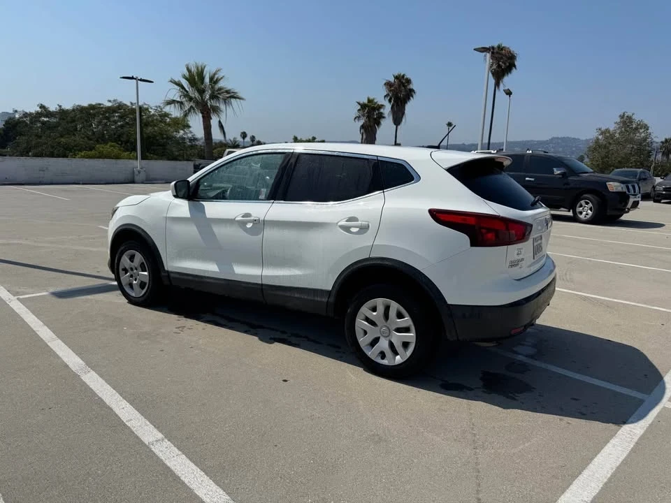 2020 Nissan Rogue - Image 5 of 19