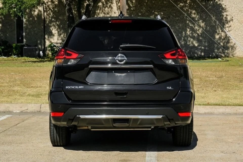 2020 Nissan Rogue - Image 6 of 15