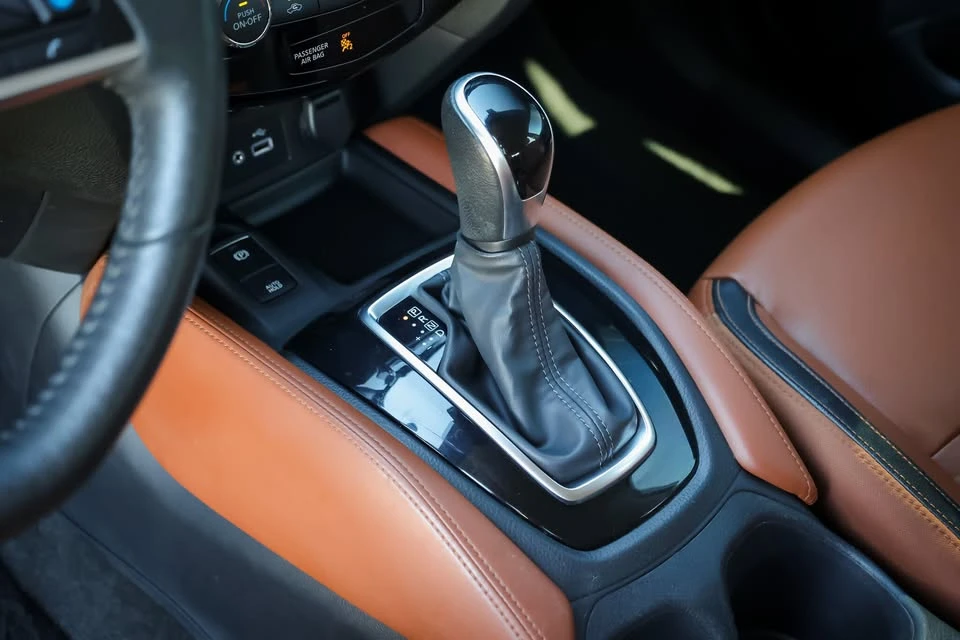 2020 Nissan Rogue - Image 18 of 20