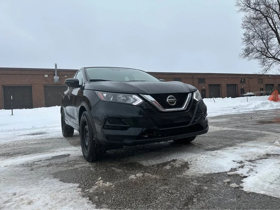 2020 Nissan Rogue - Image 3 of 17