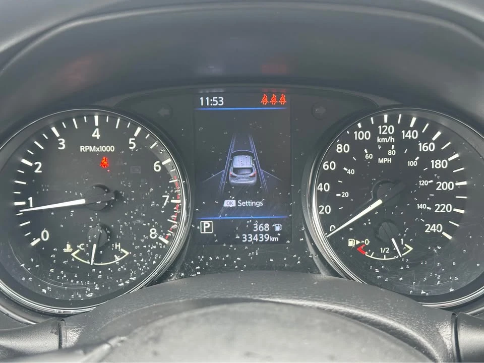 2020 Nissan Rogue - Image 13 of 17