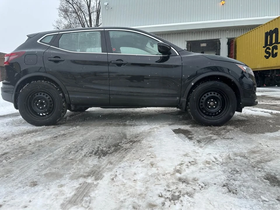 2020 Nissan Rogue - Image 4 of 17