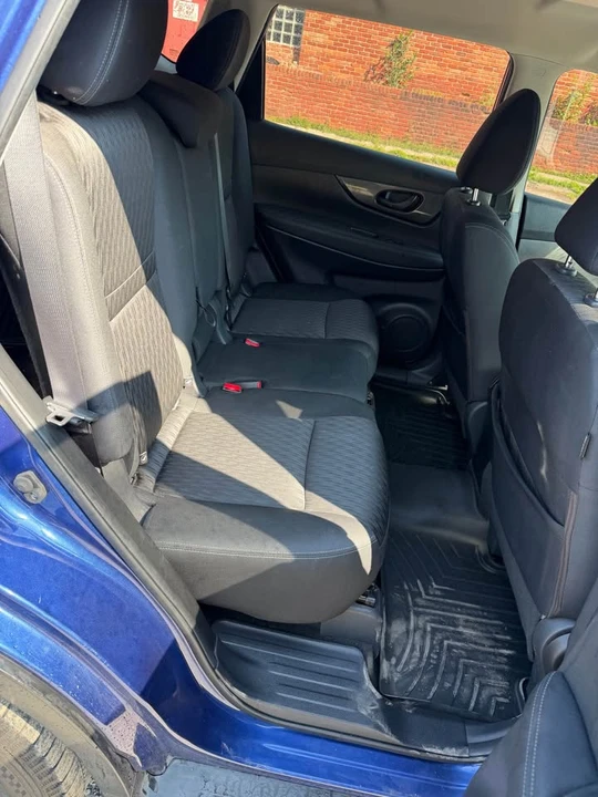 2020 Nissan Rogue - Image 11 of 15