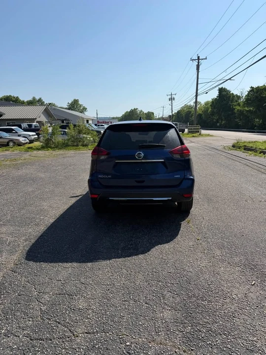 2020 Nissan Rogue - Image 4 of 15
