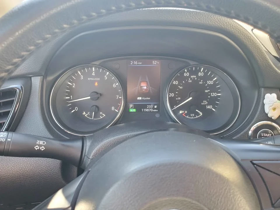 2020 Nissan Rogue - Image 6 of 8