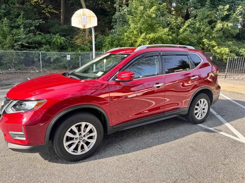 2020 Nissan Rogue - Image 3 of 8