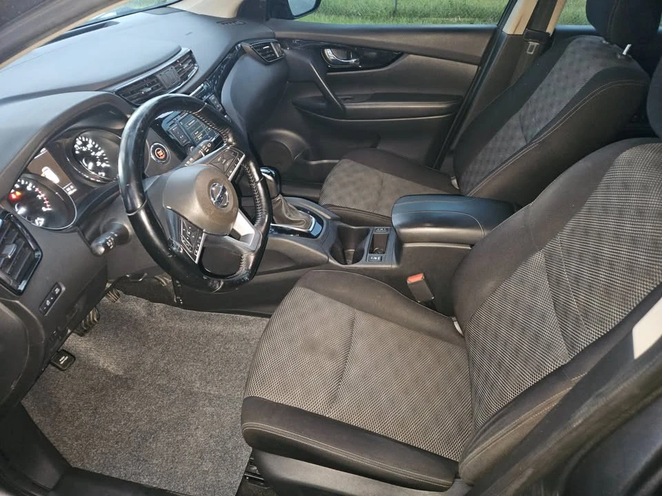 2020 Nissan Rogue - Image 10 of 19