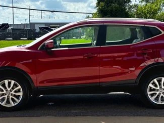 2020 Nissan Rogue - Image 11 of 20
