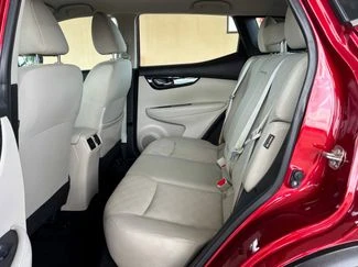 2020 Nissan Rogue - Image 14 of 20