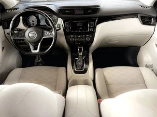 2020 Nissan Rogue - Image 18 of 20