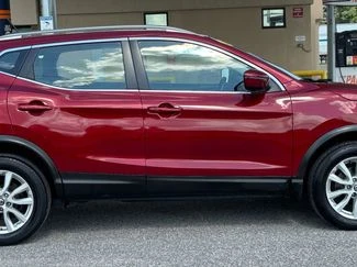 2020 Nissan Rogue - Image 7 of 20