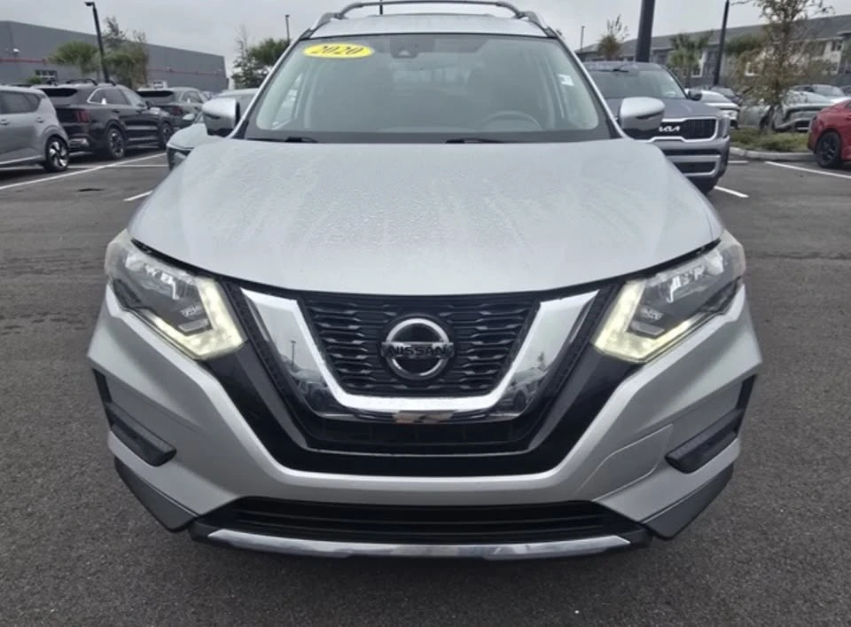 2020 Nissan Rogue - Image 6 of 12