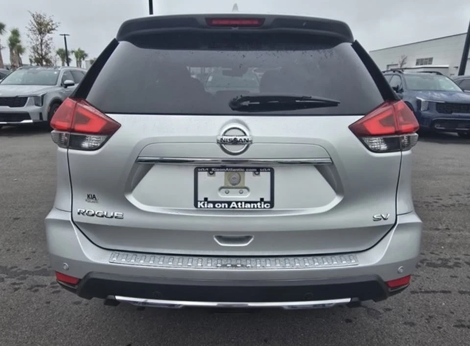 2020 Nissan Rogue - Image 4 of 12
