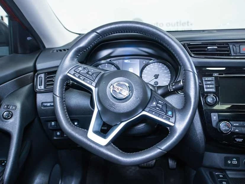 2020 Nissan Rogue - Image 15 of 20