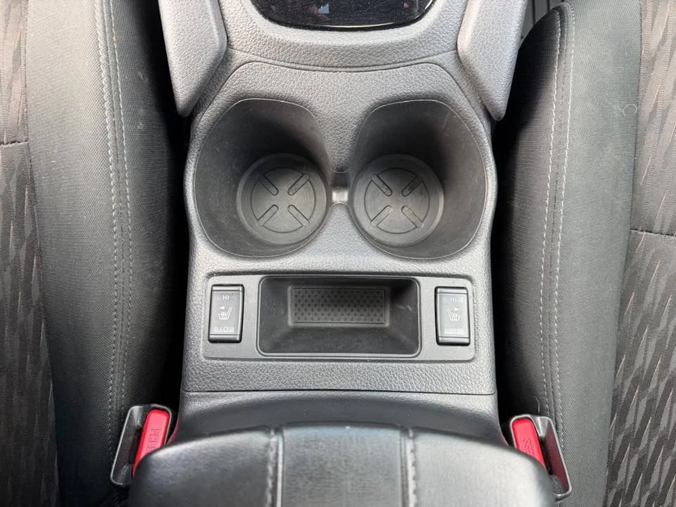 2020 Nissan Rogue - Image 16 of 19