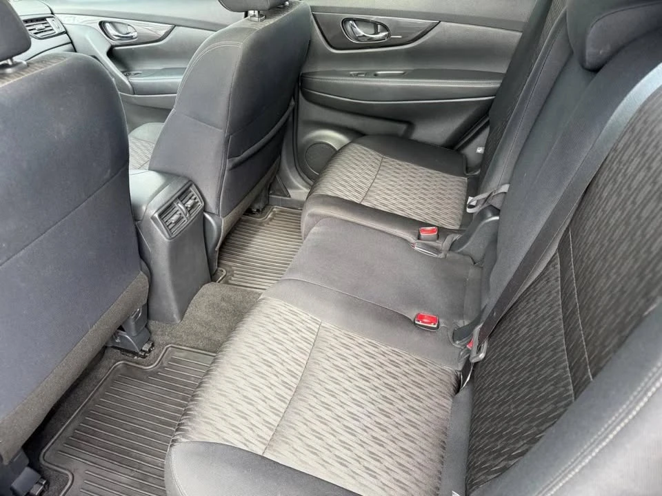 2020 Nissan Rogue - Image 18 of 19