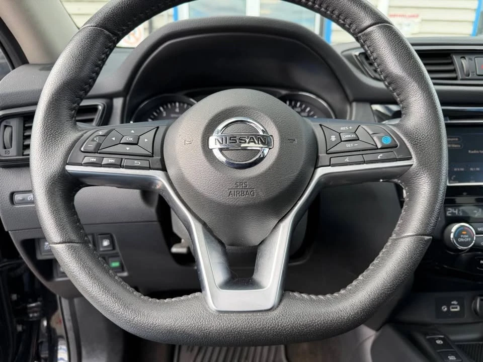 2020 Nissan Rogue - Image 9 of 19