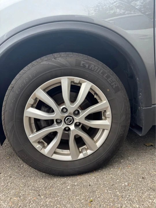 2020 Nissan Rogue - Image 4 of 4