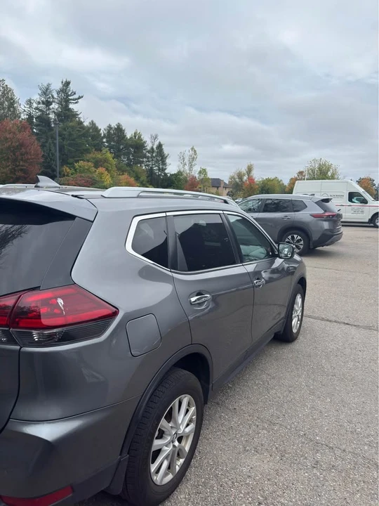 2020 Nissan Rogue - Image 3 of 4