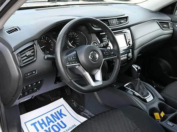 2020 Nissan Rogue - Image 10 of 11