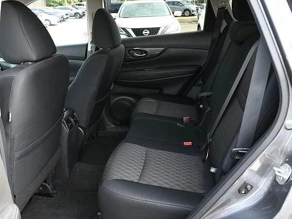 2020 Nissan Rogue - Image 11 of 11