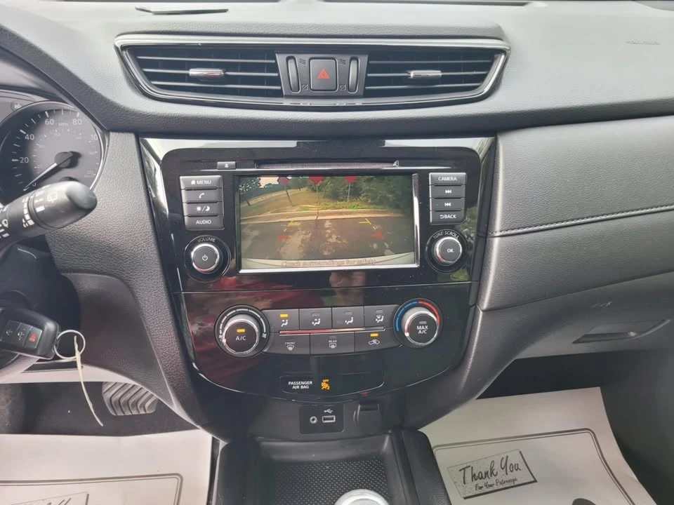 2020 Nissan Rogue - Image 13 of 19