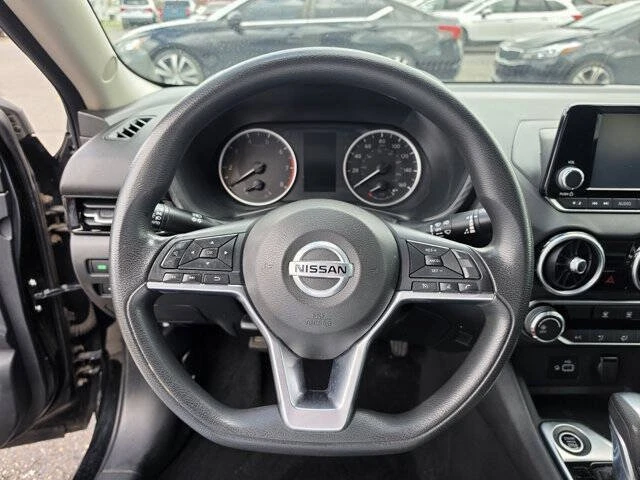 2020 Nissan Sentra 8th Gen - Image 11 of 16