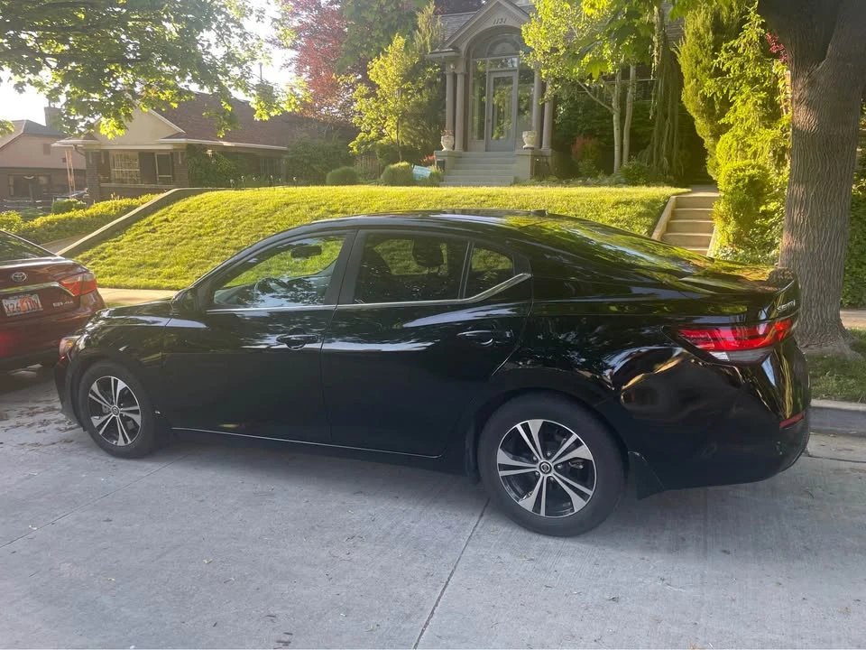 2020 Nissan Sentra - Image 2 of 5