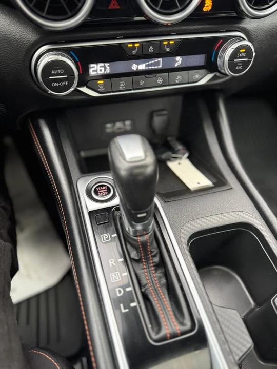 2020 Nissan Sentra 8th Gen - Image 14 of 15