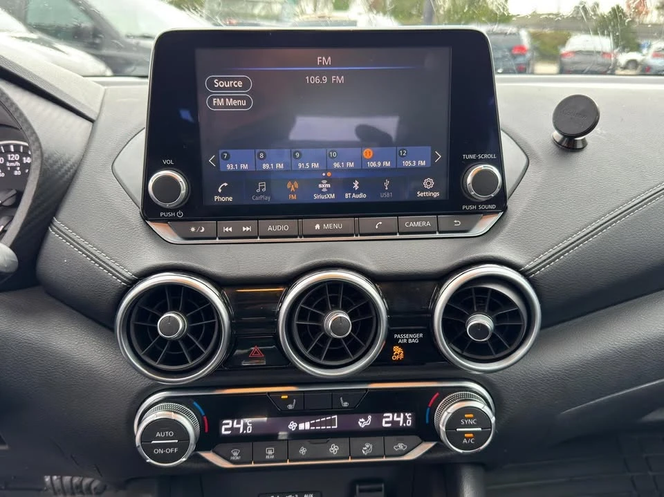 2020 Nissan Sentra 8th Gen - Image 15 of 18