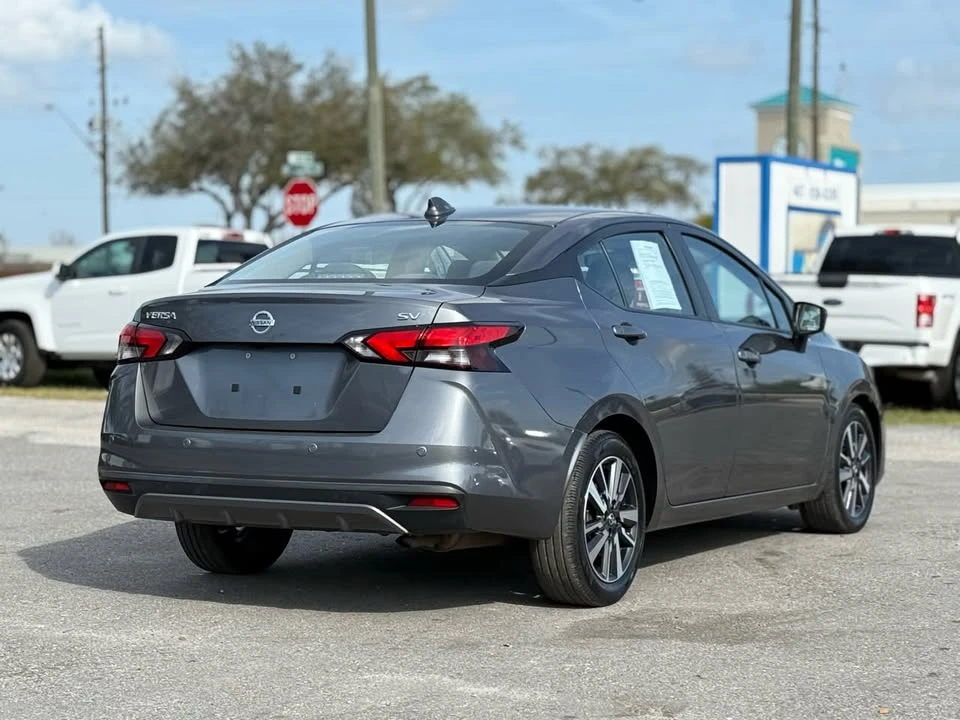 2020 Nissan Versa - Image 2 of 14