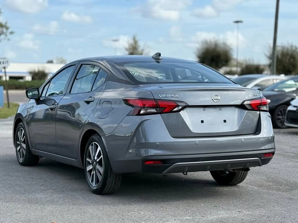 2020 Nissan Versa - Image 3 of 14