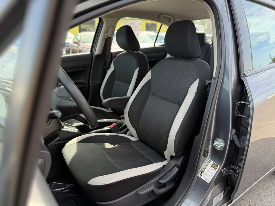2020 Nissan Versa - Image 8 of 14