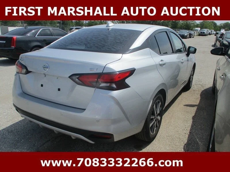 2020 Nissan Versa - Image 4 of 9