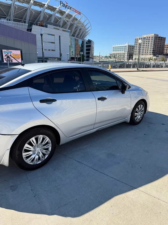 2020 Nissan Versa - Image 4 of 4